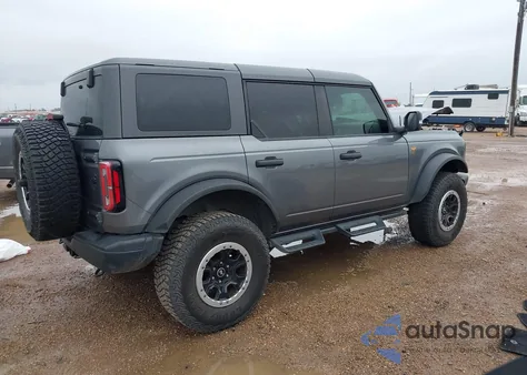 2023 Ford Bronco Badlands z USA, uszkodzony, nr VIN 1FMEE5DP1PLB66284